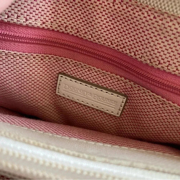 Dooney & Bourke Signature Vintage Ivory Medium Purse Hand Bag Monogrammed - Picture 15 of 16